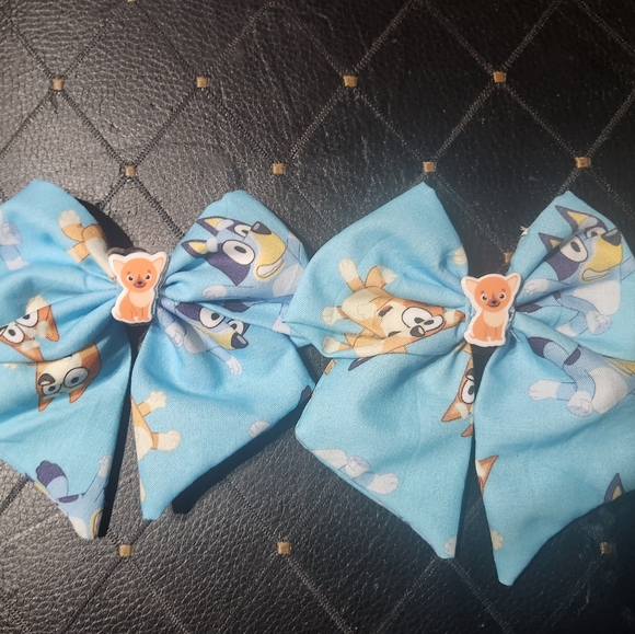 Handmade hair bows - Picture 4 of 4